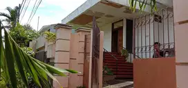 Rumah Model Villa Ceiling Tinggi Dan Kokoh di Cinere.
