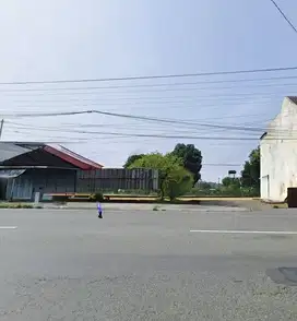 Tanah Strategis Tepi Jalan Raya Kartasura Harga Bawah Pasaran (At)