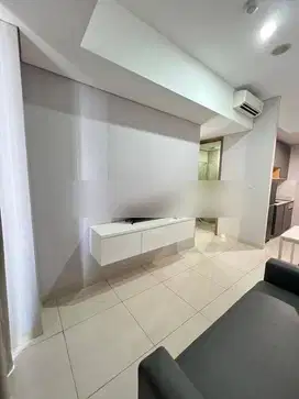 Apartemen Taman Anggrek Residence 2 Kamar Tidur Bagus Furnished
