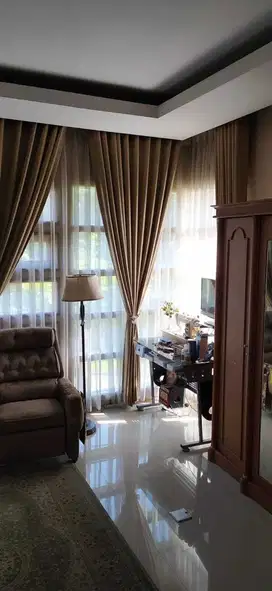 Dijual Rumah 3 Lantai Bagus di Antapani, Bandung