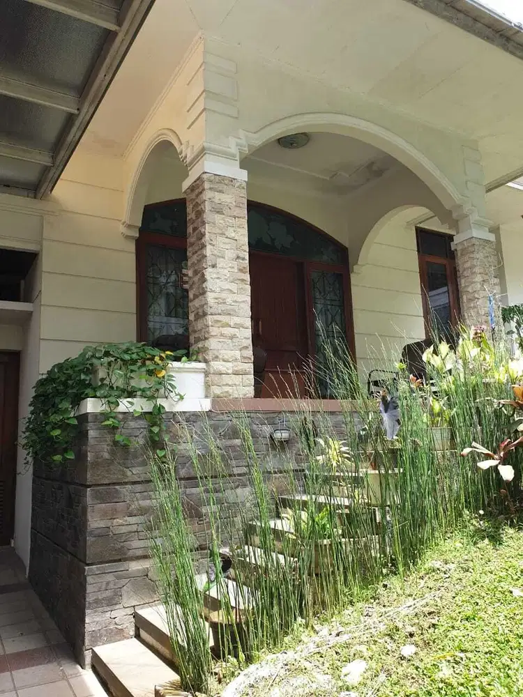 Jual rumah di Setra Murni Bandung