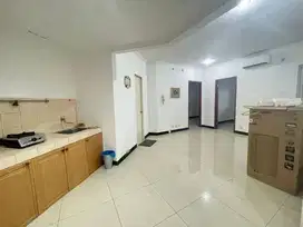 Jual Apartemen Gading Mediterania, 2BR, Semi Furnish, City View