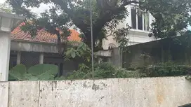 Dijual Rumah Tua di Jl Prapanca Kebayoran Baru