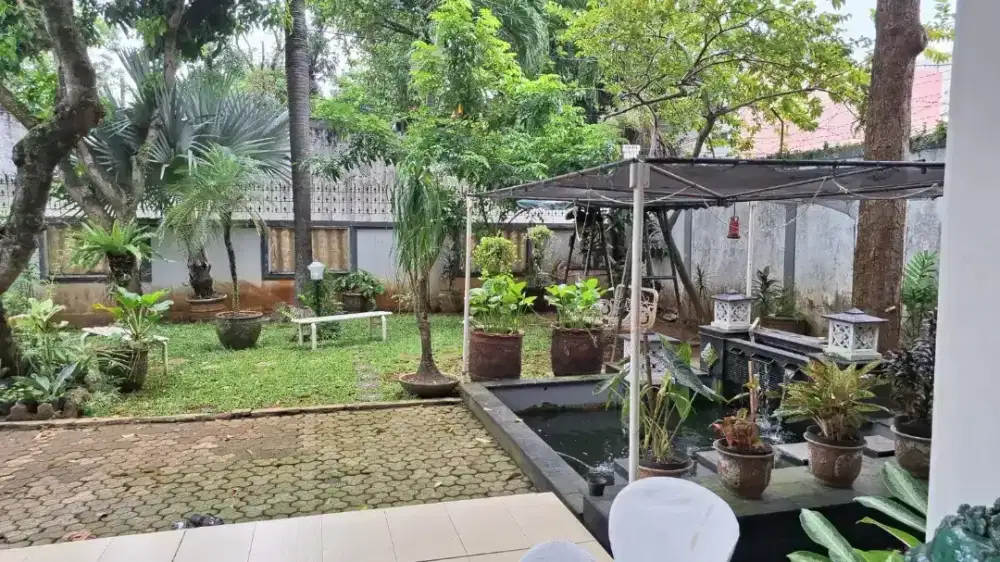 Dijual rumah mewah di Bintaro Jakarta Selatan