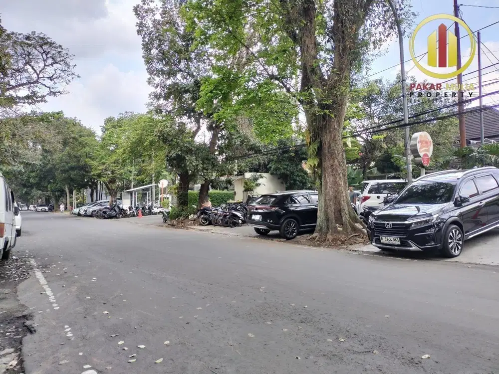 TURUN HARGA Rumah Hitung Tanah di Kawasan Komersil Sayap Riau Bandung