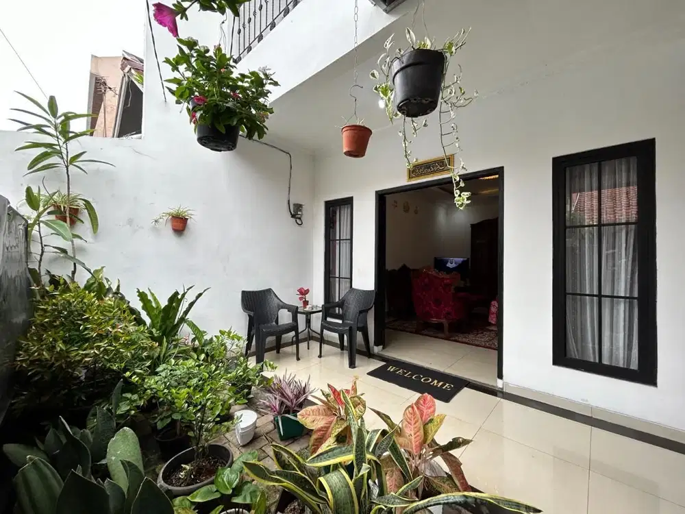 Dijual Rumah Modern Klasik di Tebet Barat Jakarta Selatan
