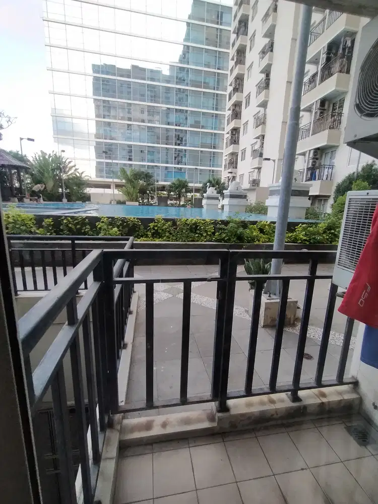 2 kamar depan swim pool - Apartemen Signature Park Tebet