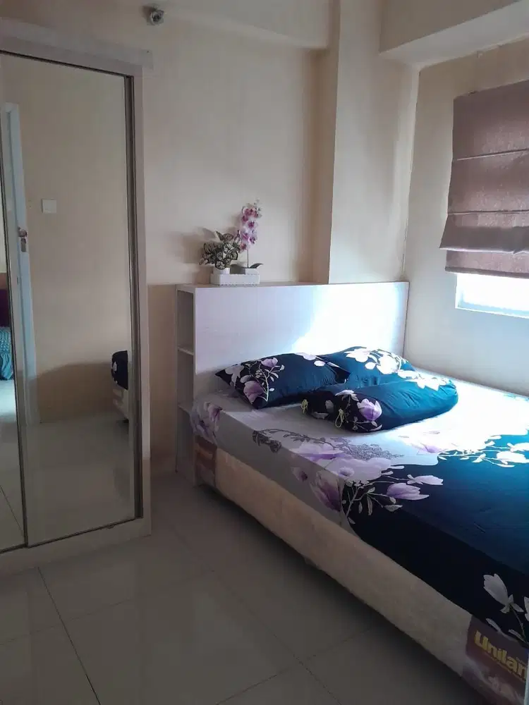 Apartemen Green Pramuka Sewa Murah di Atas Mall
