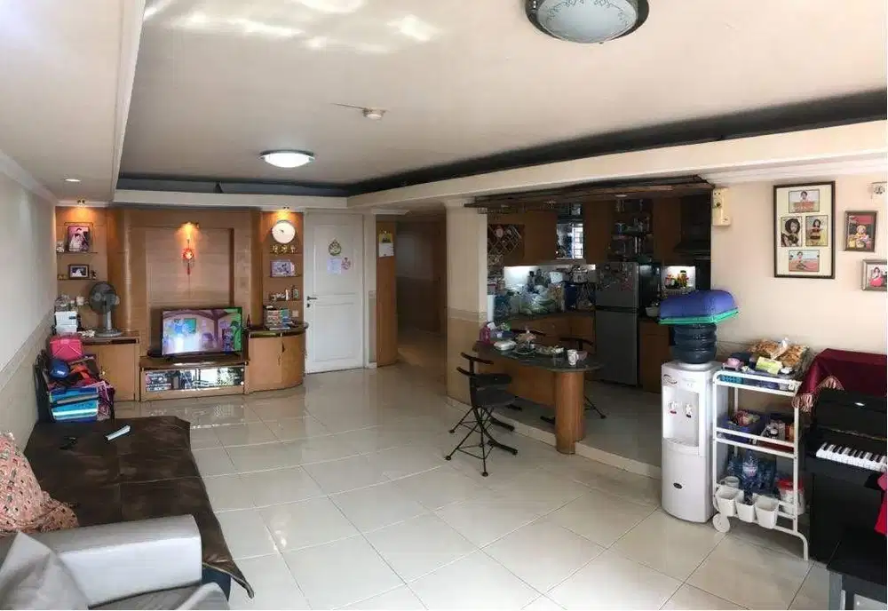 Dijual Apartemen  WGP 3 BR Furnish Lantai Sedang View Taman & Jalan