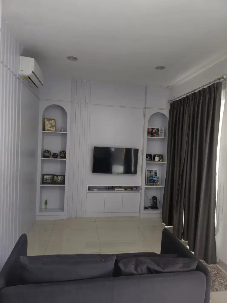 Sewa Rumah PIK 6x15 golf island full furnish 3KT lokasi bagus