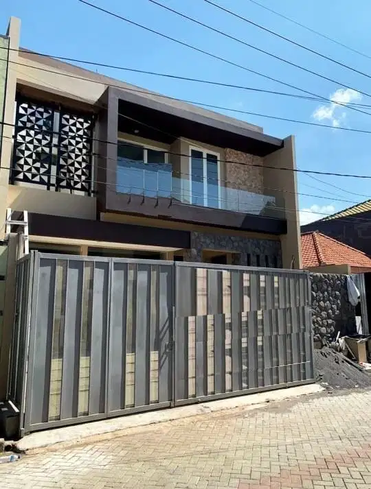 Dijual Rumah Baru 2 lantai minimalis Manyar Tirtoasri