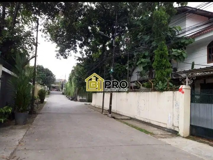 Dijual rumah lokasi tenang dan strategis di bangka kemang jaksel