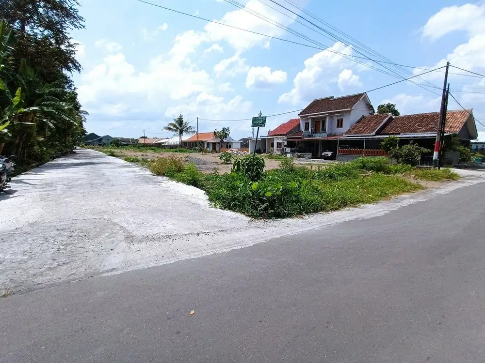 Dekat UNRIYO Tajem dan Stadion Maguwoharjo SHM P