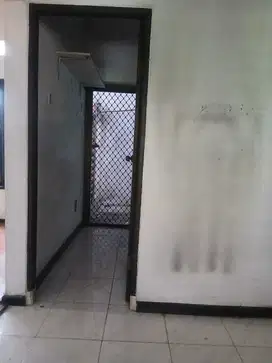 Rumah Luas Perlu Renov Sangat Murah di Bintaro Sektor 9. 16684