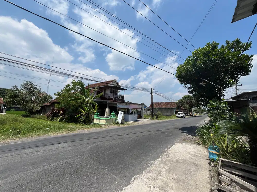 Tanah Mangku Aspal di Kalasan Jl Berbah Dekat Bandara Adisucipto