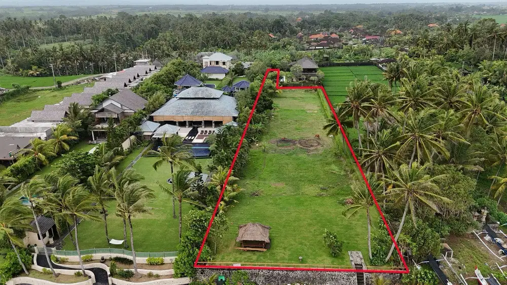 Tanah Los Pantai Pasut Tabanan Lingkungan Resort & Komplek Villa
