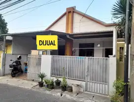 Di Jual BU Rumah Secondery Pinggir Jalan Di Beji Depok