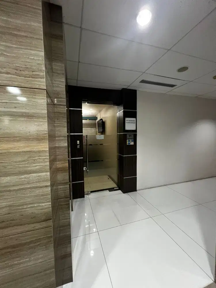 DIJUAL OFFICE SPACE KUNINGAN LUAS 257m2 BAGUS, LOKASISTRATEGIS,KODE RF