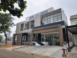 Dijual rumah mewah hook brand new sutera, terdapat kolam renang