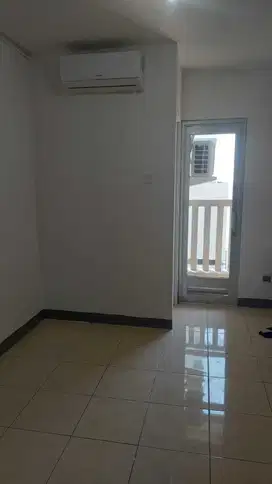 Disewakan Apartemen Greenbay Studio Kosongan green bay
