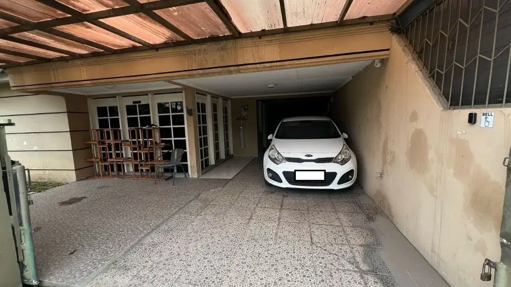 Dijual Rumah Lokasi Sangat Dekat dengan Tol Kopo di Kopo Elok