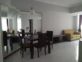 Dijual Apartemen Luas 88m2, 2BR Full Furnish taman Anggrek Jak-Bar