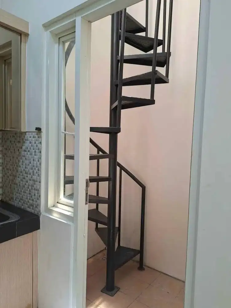 Termurah Dijual Rumah Siap Huni Sutorejo Tengah Semi Furnished 2 LT