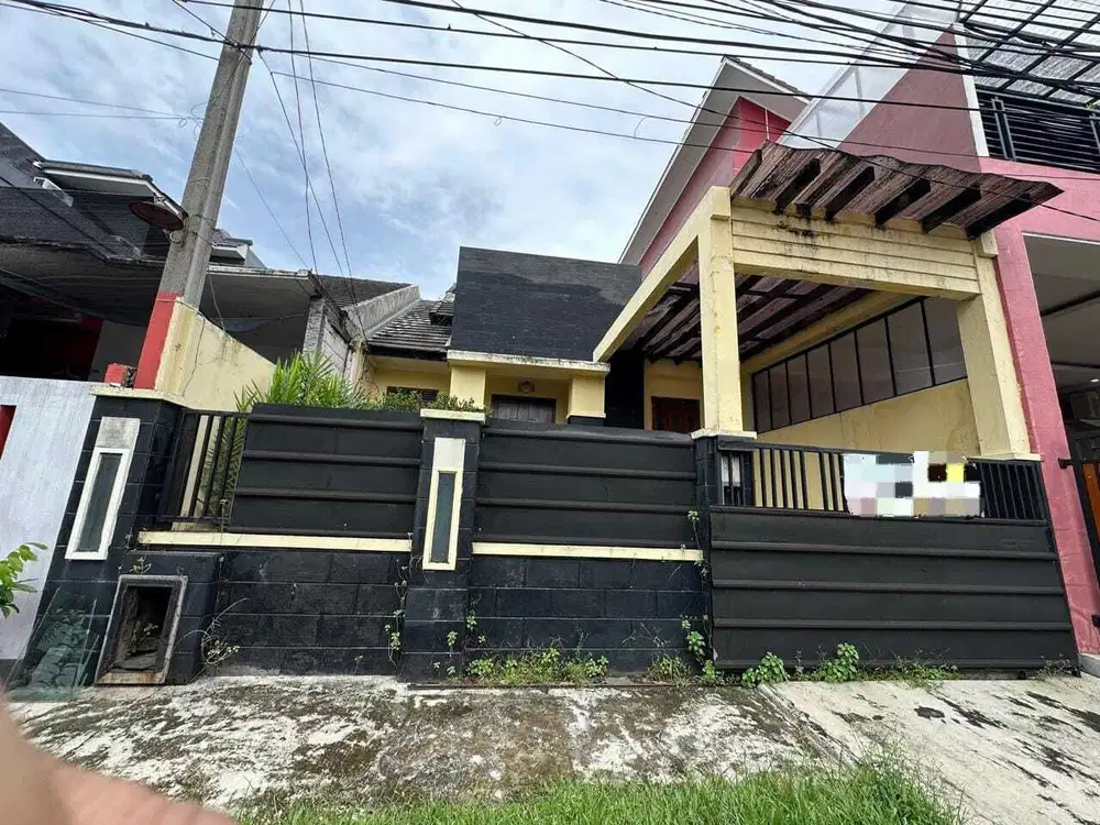 Dijual rumah luas tanah 120 m Bukit Golf Cibubur