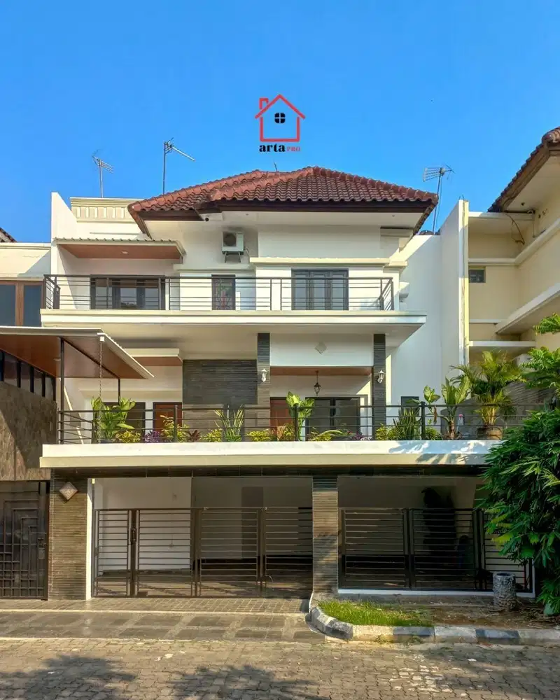 Dijual rumah siap huni 3 lantai di puri cinere mas