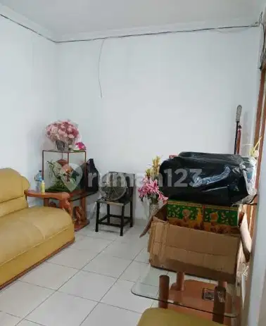 Rumah 3 Lantai Bagus di Pulau Dewa , Tangerang