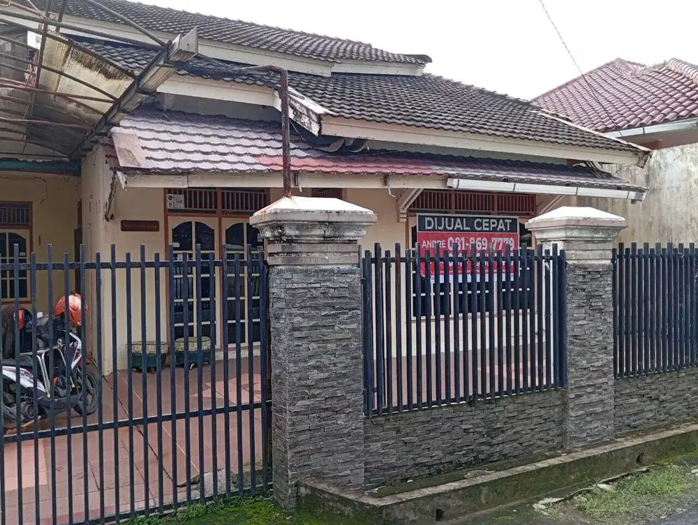 DIJUAL RUMAH KOMPLEK PHDM 3 PUSRI KALIDONI PALEMBANG