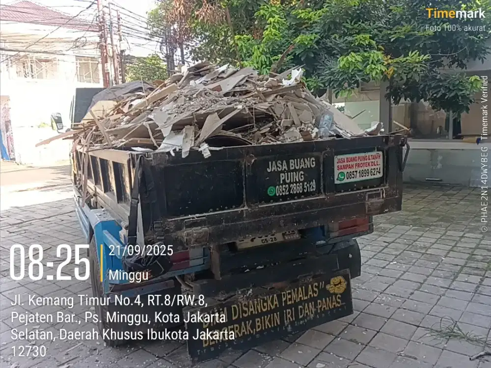 Buang puing dan buang sampah proyek