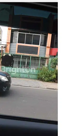 RUKO STRATEGIS DEPAN JALAN RAYA COCOK UNTUK USAHA DAN KANTOR