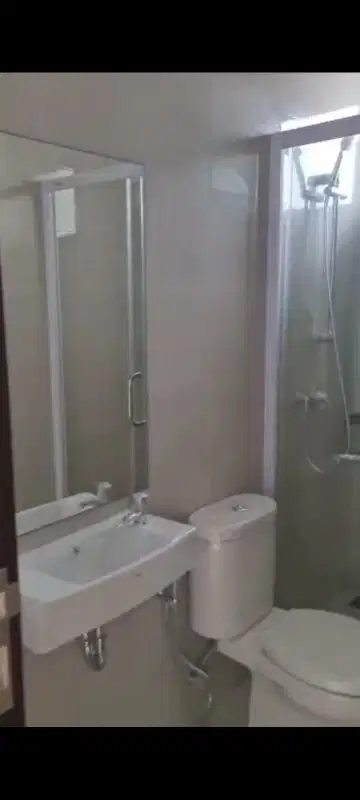 Di jual rumah pik2