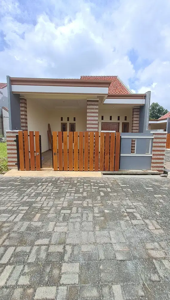 Cluster baba Kt 3 dekat pintu toll sawangan