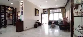 Dijual Rumah Tinggal, daerah Komersil, area Tebet -Bukit Duti
