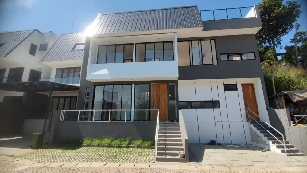 Rumah mewah baru LUAS 224m2 view menawan di dekat kampus ITB Dago