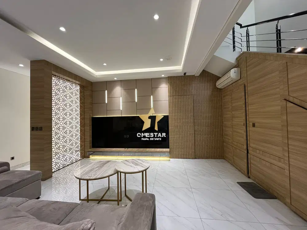 Rumah Sultan Turun Harga 800 juta di PHG Gading Serpong