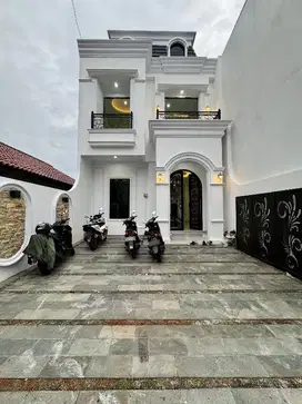 Rumah Baru Classic Modern Siap Huni di Jagakarsa Jakarta Selatan