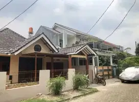 Dijual rumah luas di Villa Gunung Lestari Jombang Ciputat Bintaro