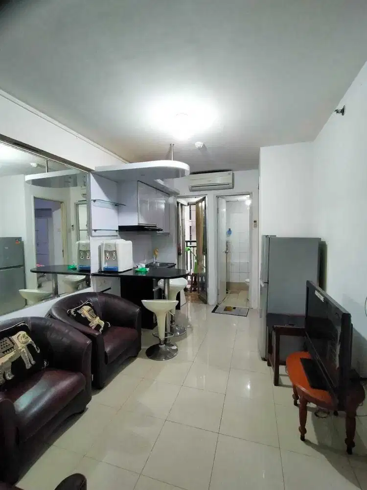 Bulanan View Pool Murah 2BR Furnished Lt Rendah Apartemen Bassura City