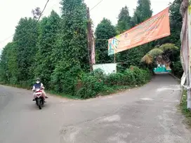 tanah punya dua muka nempel kampus cocok buat kontrakan atau usaha