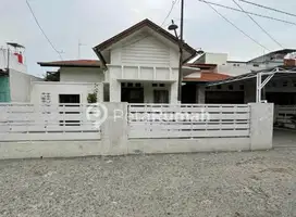 DIJUAL RUMAH JALAN BILAL UJUNG GANG KARYA - DAERAH BRAYAN (ACHIEN)