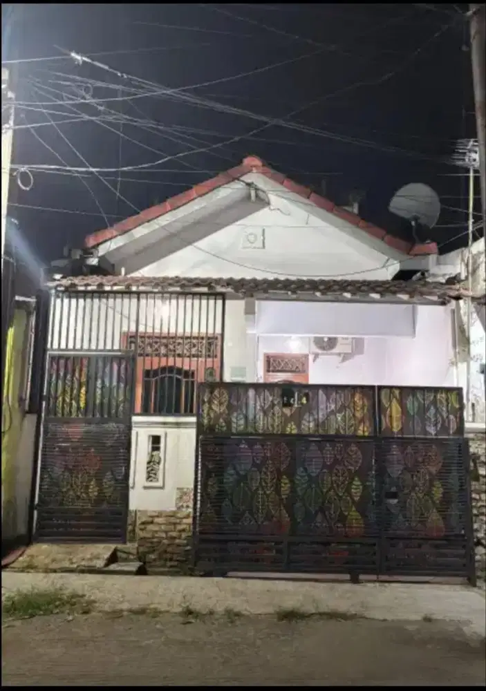 Rumah 1,5 Lantai SHM Villa Tomang Baru II Tangerang Banten