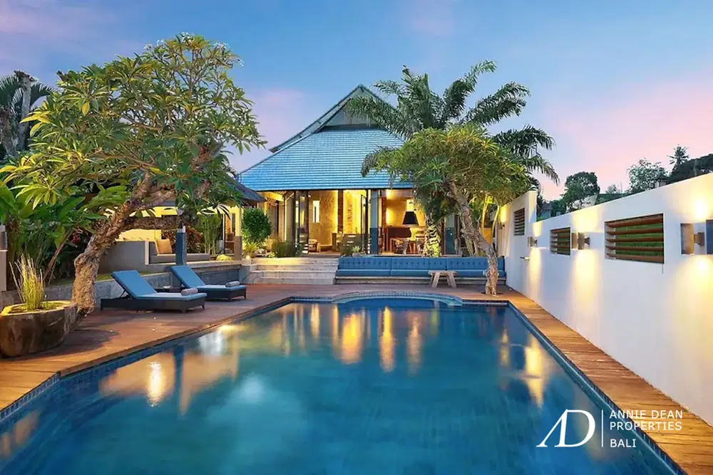 FREEHOLD 4-BEDROOM VILLA IN A PRIVATE COMPLEX - UMALAS, BALI