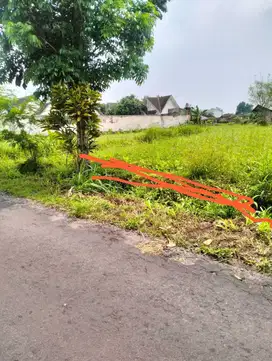 DIJUAL TANAH SAWAH AKSES JALAN ASPAL BARAT BLUE LAGOON NGAGLIK JK13009