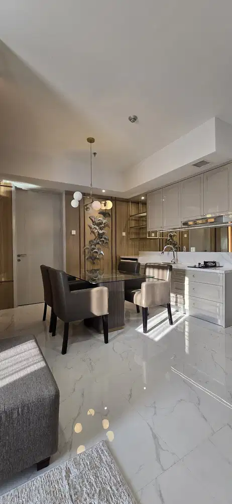 Disewakan Apartemen Mewah Lavis Pakuwon Mall SBY Barat Full Furnish