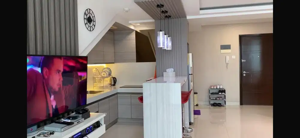 Disewa Neo Soho Podomoro City Furnished