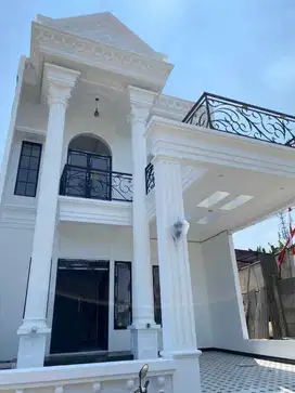 Rumah Mewah Harga Murah 1,3 M Lokasi Strategis