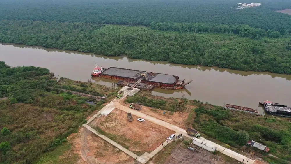 DIJUAL TANAH PELABUHANAN AKTIF TEPI SUNGAI MUSI TANJUNG API API
